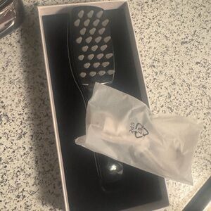 Red light  Massage brush